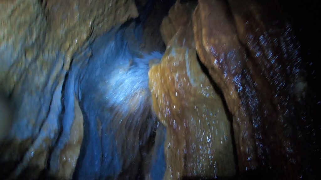 千仏鍾乳洞 第3の滝